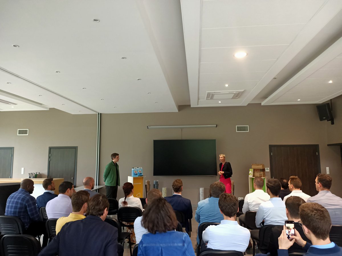 instchoiseul's tweet image. 🙏 Un grand merci à @CarolinePoisso9, n°1⃣ du classement #ChoiseulHautsdeFrance 2022, pour son accueil ce matin sur le site de @BaudeletEnvir ! 

L'occasion d'échanger et de découvrir un lieu unique en 🇫🇷 dédié à la valorisation des déchets. 

#sustainability #innovation