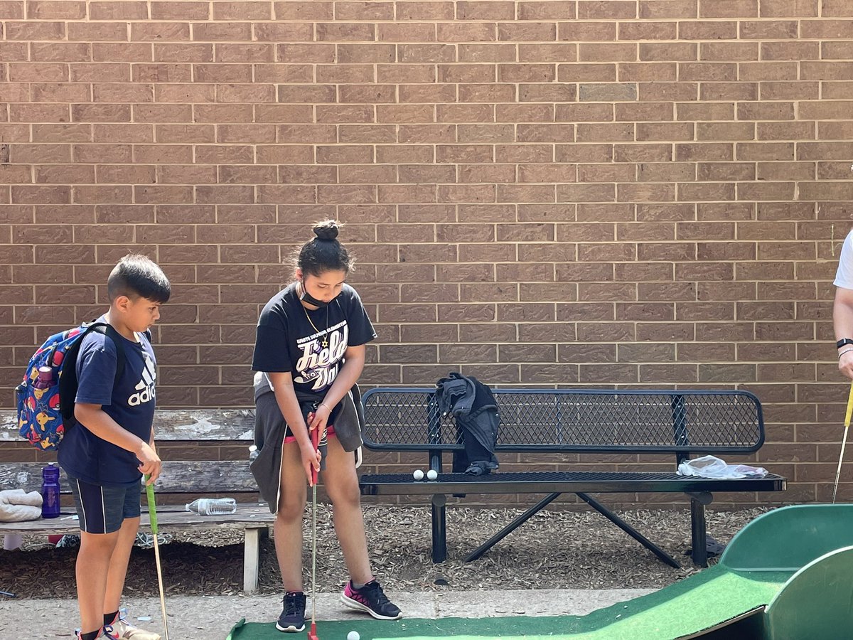 WhiteSulphurES's tweet photo. Third, fourth, &amp; fifth graders enjoyed a great Field Day!  Thank you to EHHS football team and marching band for helping make the day a success! @EHHS_VikingBand @EastHall_FB https://t.co/hISyBkGUVm