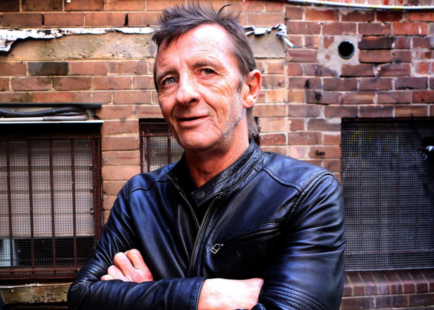 Happy Birthday dear Phil Rudd! 