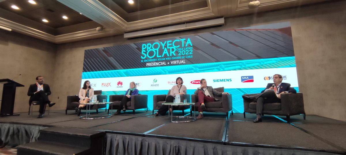 drauflux's tweet photo. Tremendo panel en #proyectasolar: una matriz energética sin fósiles. @Aurota @Sara_Larrain @analiaenergia @cseebach @coord_electrico @acesol
Condiciones de inversión, vertimiento renovable y impuestos a la contaminación https://t.co/e0yJ0S8Zqy