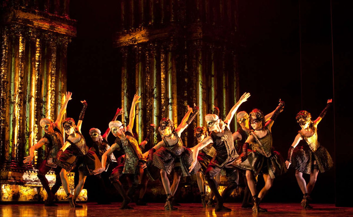 manctheatres's tweet photo. REVIEW - Casanova is Sophisticated, Suave, Sensual and Seductive - Simply Stunning!!!  10/10
https://t.co/ud0QSFsUj6

@The_Lowry @northernballet @BalletBates @Tindallkenny @kerrymuzzey @dpconductor @RNSinfonia @AWest_Lighting @LEGENDINSILVER @ianfranciskelly https://t.co/bPPlqh6bUA