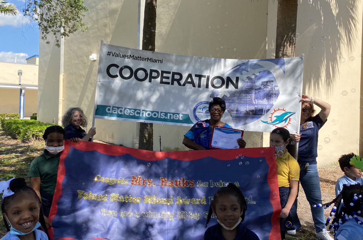 StdtSvcsMDCPS's tweet photo. Congratulations to Angenette Banks for @HubertSibleyK8! Ms. Banks is the 2022 Values Matter Miami Cooperation Staff Member of the Year! @MDCPS @MDCPSNorth @FinsOffTheField #ValuesMatterMiami https://t.co/cN7DcjPgX6
