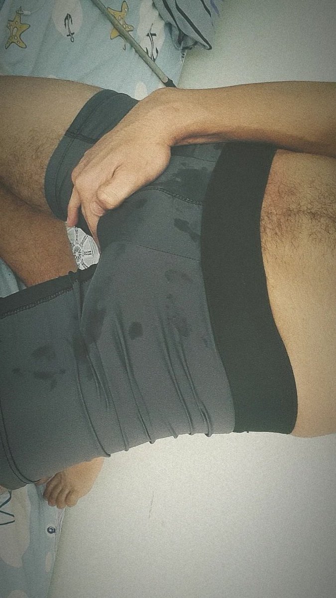 Sc4rDick's tweet photo. Upsss, creo que acabé un poco. ¿Quién me ayudaría a limpiarme? https://t.co/fAOHip75jS