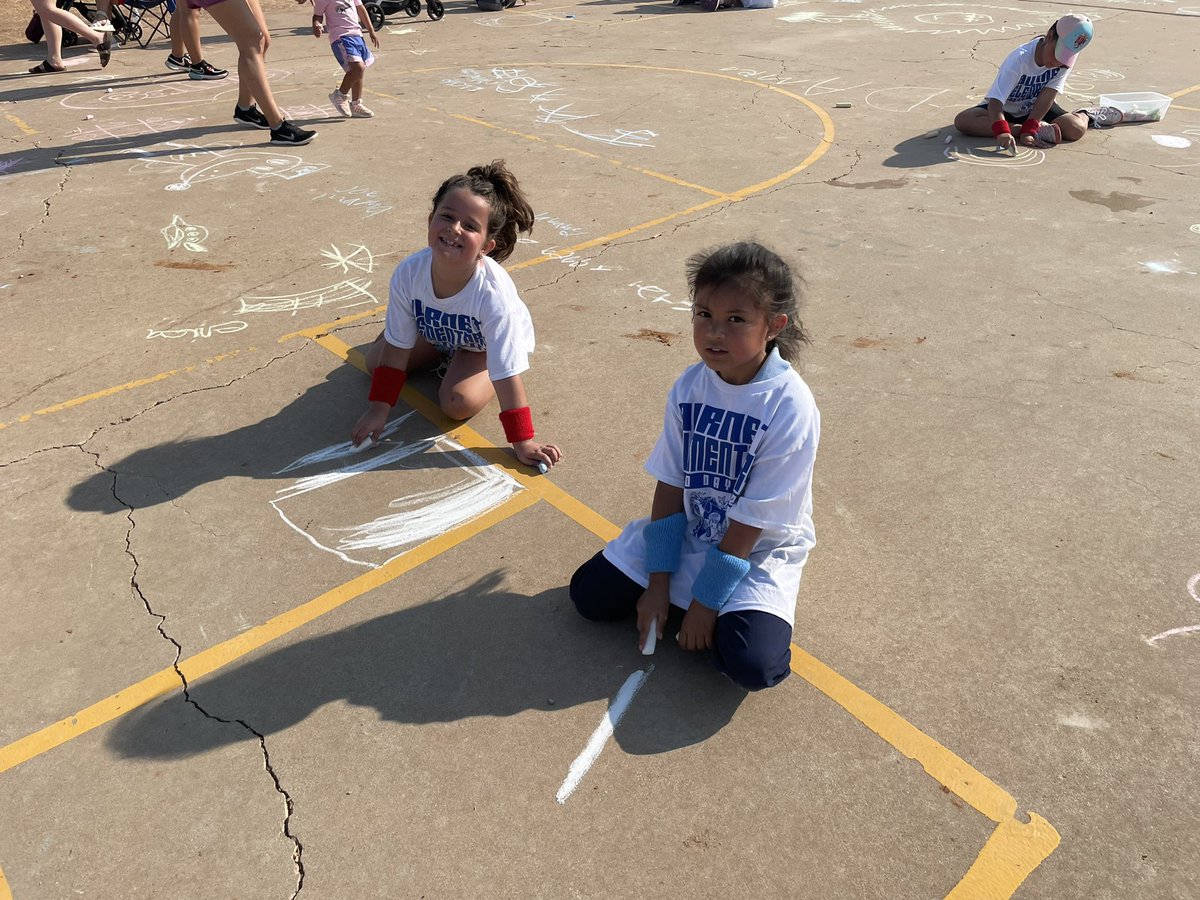 BurnetColts's tweet photo. Field Day!! https://t.co/z7jkuENeDW
