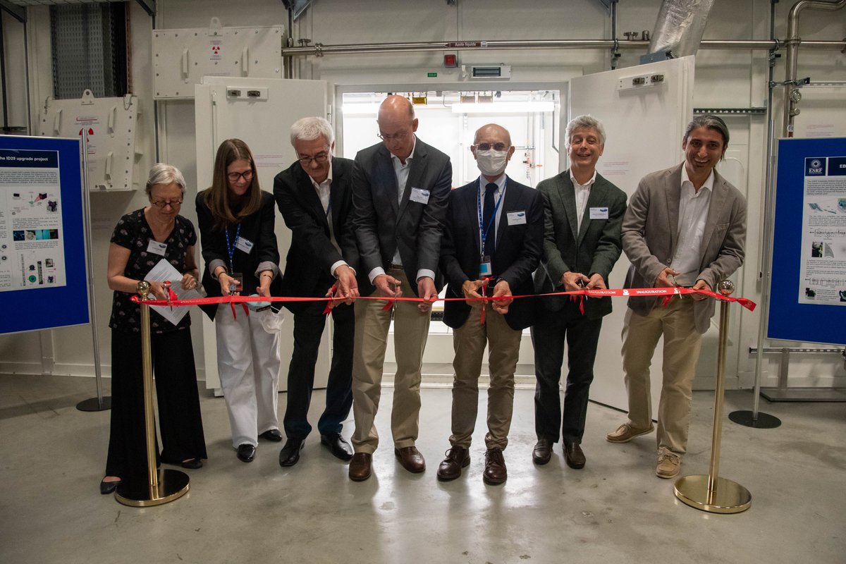 Inauguration of 2 new #EBS beamlines with the new <a href="/esrfsynchrotron/">European Synchrotron</a> Science Advisory Committee 🙏

- ID27 high-pressure beamline 
- ID29 serial macromolecular  #crystallography beamline