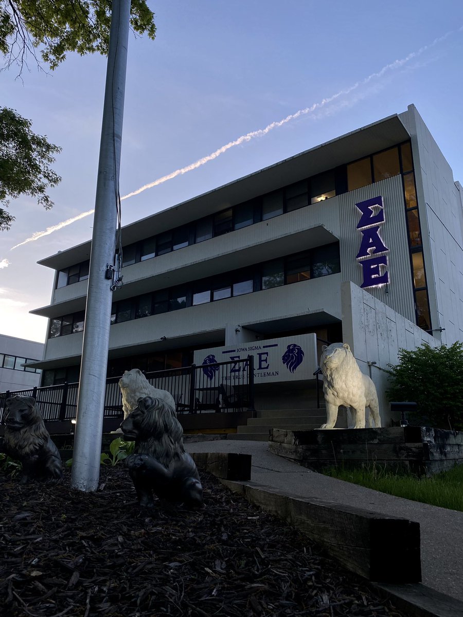 Simpson College ΣAE tweet media