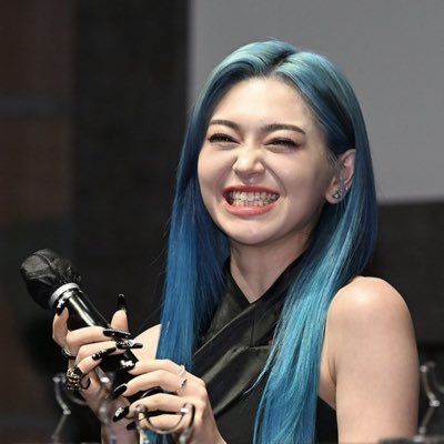 Ade_lisa__'s tweet photo. I had to change my pfp she is so cuteeeee #AleXa #alexaonasc https://t.co/c9DyDlA09i
