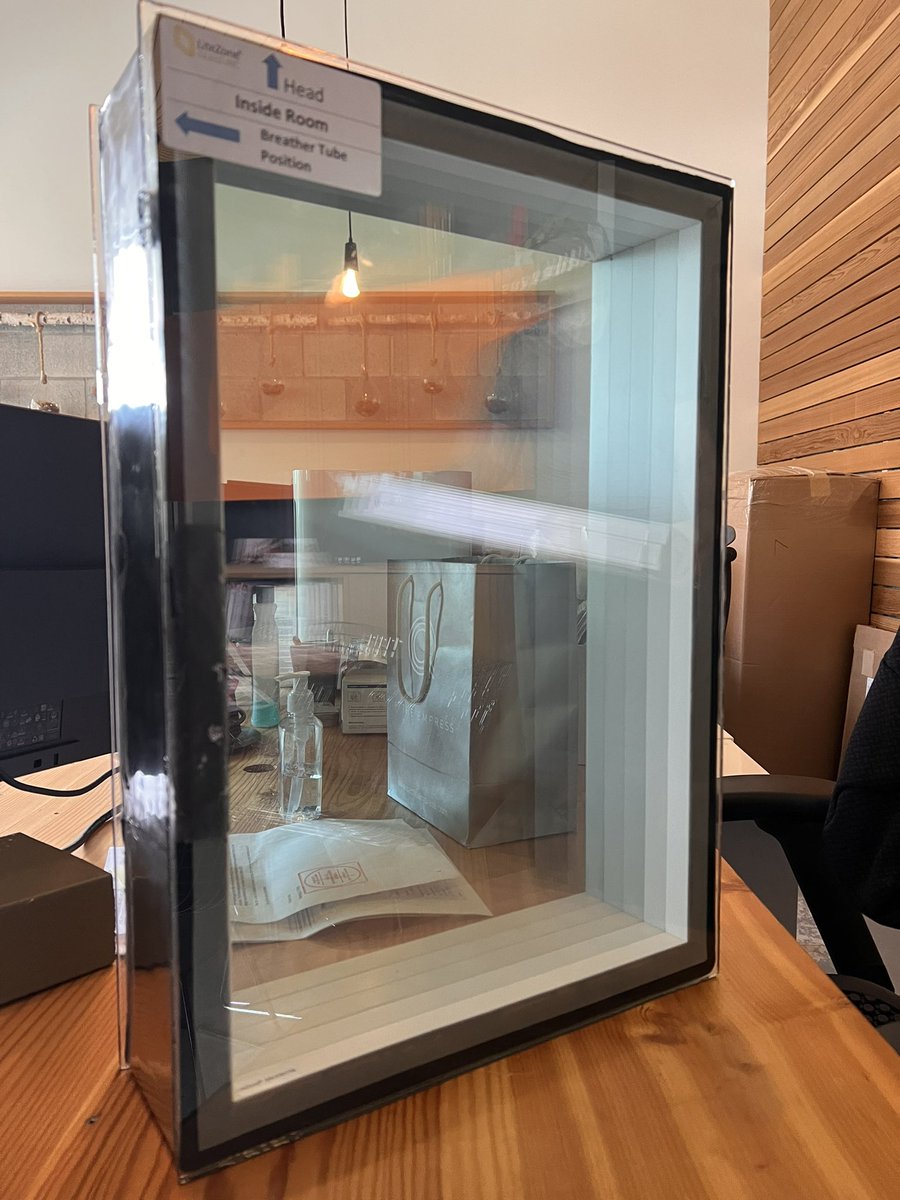 Lanefab's tweet photo. Yesterday we had a show n tell with our @litezoneglass samples. The larger unit has 4 suspended films (R16) which is about the same as an insulated 2x6 wall. It less of a window and more of a “transparent wall” component https://t.co/maOCNYpFE0