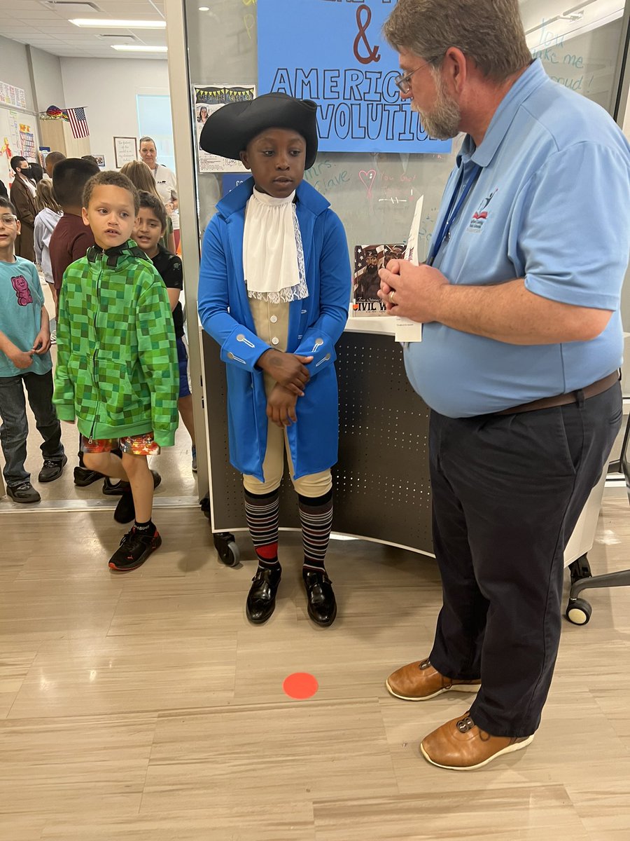 MsAbdallah3's tweet photo. 5th Grade at Moncure Elementary School had so much fun bringing history to life with our Living Museum yesterday! @SCPSchools @AnneEMoncureES #engagingactivities @ThomasTaylorEdD 1/2 https://t.co/EvXmJtTotF