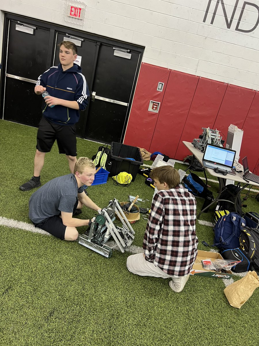 SHSTechClub's tweet photo. Starpoint at #ECCTechWars @Mr_Taber1353 https://t.co/U3rLIb8eEQ