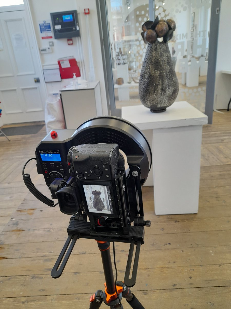 RVBCArtsDev's tweet photo. Working with #Sairo a new cutting edge digital company based in the Ribble Valley. Using their photorelistic scanning techniques we will be able to offer you a new interactive way to experience @PlatformGall exhibits. #mixedreality #metaverse @CreativeLancs @BusinessRibbleV https://t.co/KYi1aFsvl4
