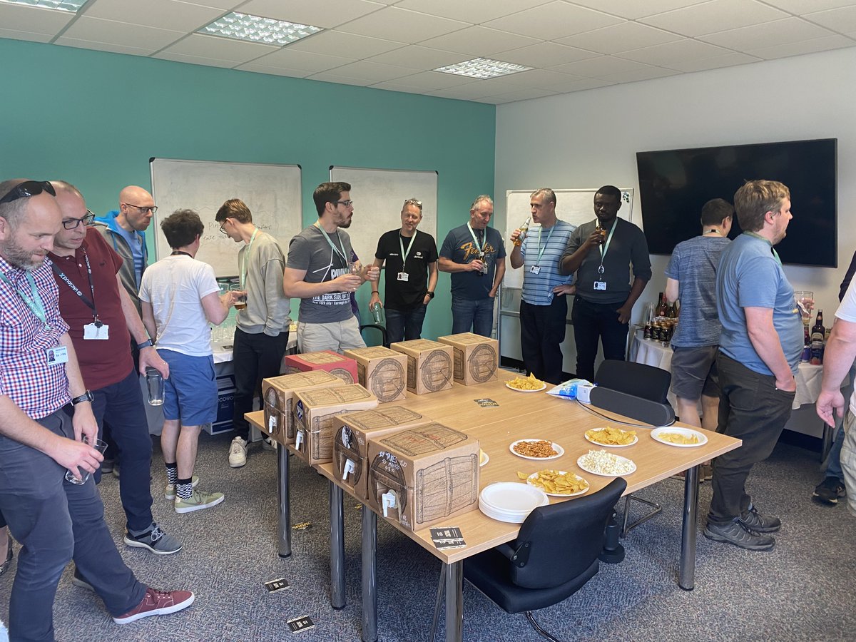 Shansford's tweet photo. Celebrating the end of #VMwareEmpower. Great training for everyone @ukcloudltd 180people participated and completed over 720 sessions @VMwareEMPOWER @JoeBaguley @VirtualGirlLS @PatelAjayp @sumit_dhawan @JP_Brulard https://t.co/tMPvNzUtGM