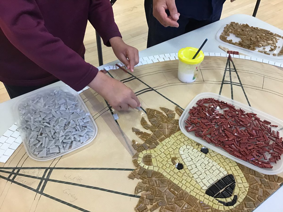 Royal_Russell's tweet photo. This week, we had the award winning designer and founder of @themosaicstudio help us create a huge mosaic of our #RoyalRussell Moral Compass. Using their #RussellPower of collaboration, the pupils created a beautiful mosaic to be hung in the centre of school. https://t.co/80BBPOQRfm