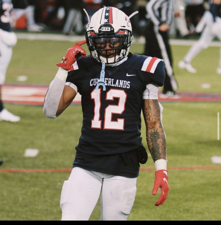 chrissolidfr's tweet photo. Blessed to receive an offer from the University Of The Cumberlands 💙❤️ @coach_TLindley @CoachJTW @UCCoachMorris @DCAthletics1 @DCTIGERS_FB https://t.co/WyiJ6RsqYl