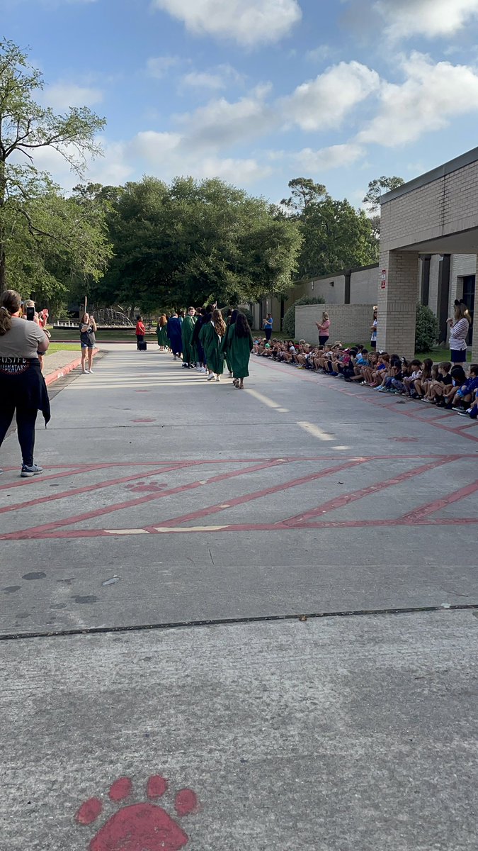 Veronica Pena-Laijas tweet media