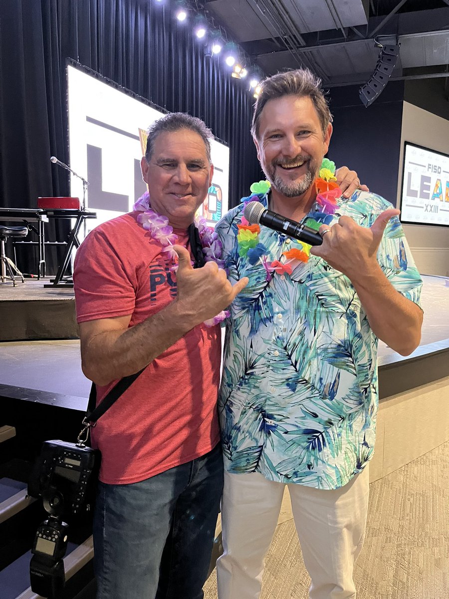 Sandy Cook tweet media