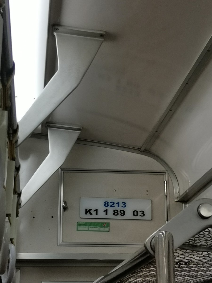 Halo <a href="/CommuterLine/">KAI Commuter</a> ini kursi di  K1 1 89 03 terdapat celah yg bisa membahayakan penumpang, terima kasih