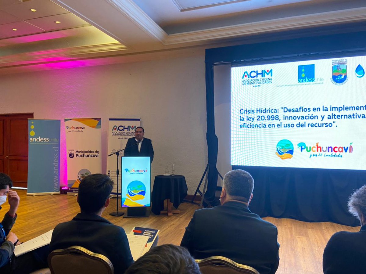 🔵 En el marco del seminario “Crisis Hídrica: Desafíos en la Implementación de la ley 20.998,  innovación y alternativas para la eficiencia en el uso del recurso”, expone el Pdte <a href="/AChMChile/">ACHM Asociación Chilena de Municipalidades</a>, <a href="/CuadradoPrats/">Diputado Carlos Cuadrado Prats</a> y el Alcalde de <a href="/PuchuncaviMuni/">Muni Puchuncaví</a>, Marcos Morales.
#somosACHM