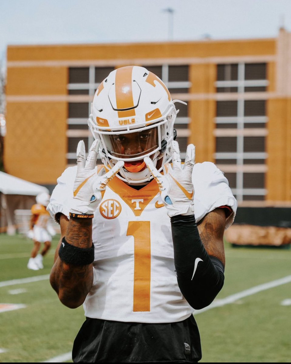 izaiah williams (@izaiahwilliamss) on Twitter photo #AGTG Blessed to receive an offer from the University of Tennessee!! <a href="/MrLeggo1/">Coach Rob</a> <a href="/CoachKelseyPope/">Kelsey Pope</a> <a href="/hdcoach_mark/">Mark Kantor</a> #AGTG Blessed to receive an offer from the University of Tennessee!! <a href="/MrLeggo1/">Coach Rob</a> <a href="/CoachKelseyPope/">Kelsey Pope</a> <a href="/hdcoach_mark/">Mark Kantor</a>