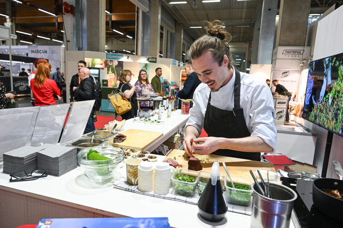 Kiitos upeasta Gastro Helsinki -päivästä! Huomenna ovet avautuvat jälleen klo 18 - tervetuloa mukaan messuhulinaan.
#gastrohelsinki  #gastrohelsinki2022  #horeca #messut