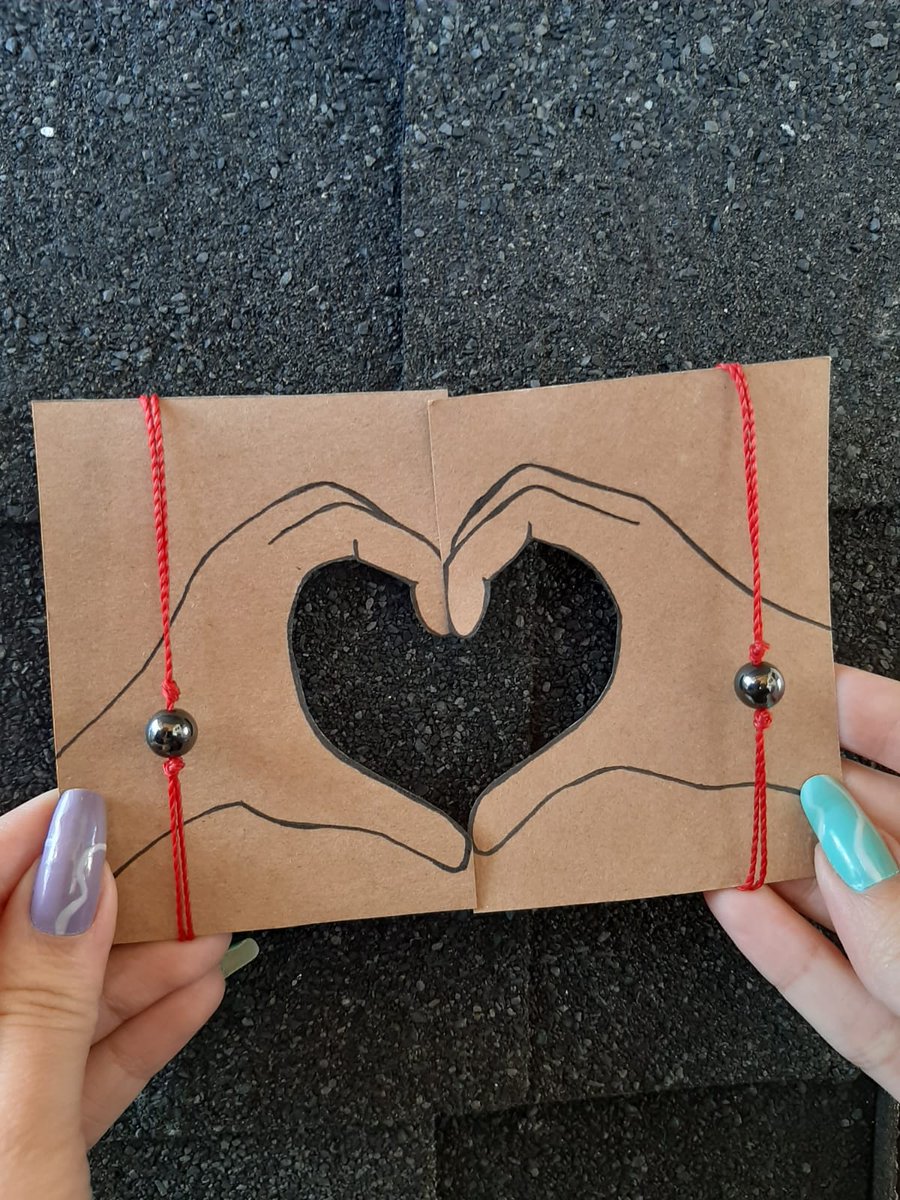 aly_ndaa's tweet photo. Procurando um presente de dia dos namorados? Nós temos!!@hey.art.sisters (insta)
Pulseiras magnéticas R$16,00
Pulseiras de 🍀 R$12,00 https://t.co/qXO8mhuRk1