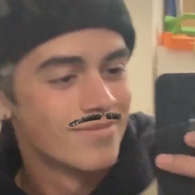 R0WANMYB0AT's tweet photo. #NewRowanPic https://t.co/A1ayPRAVFw