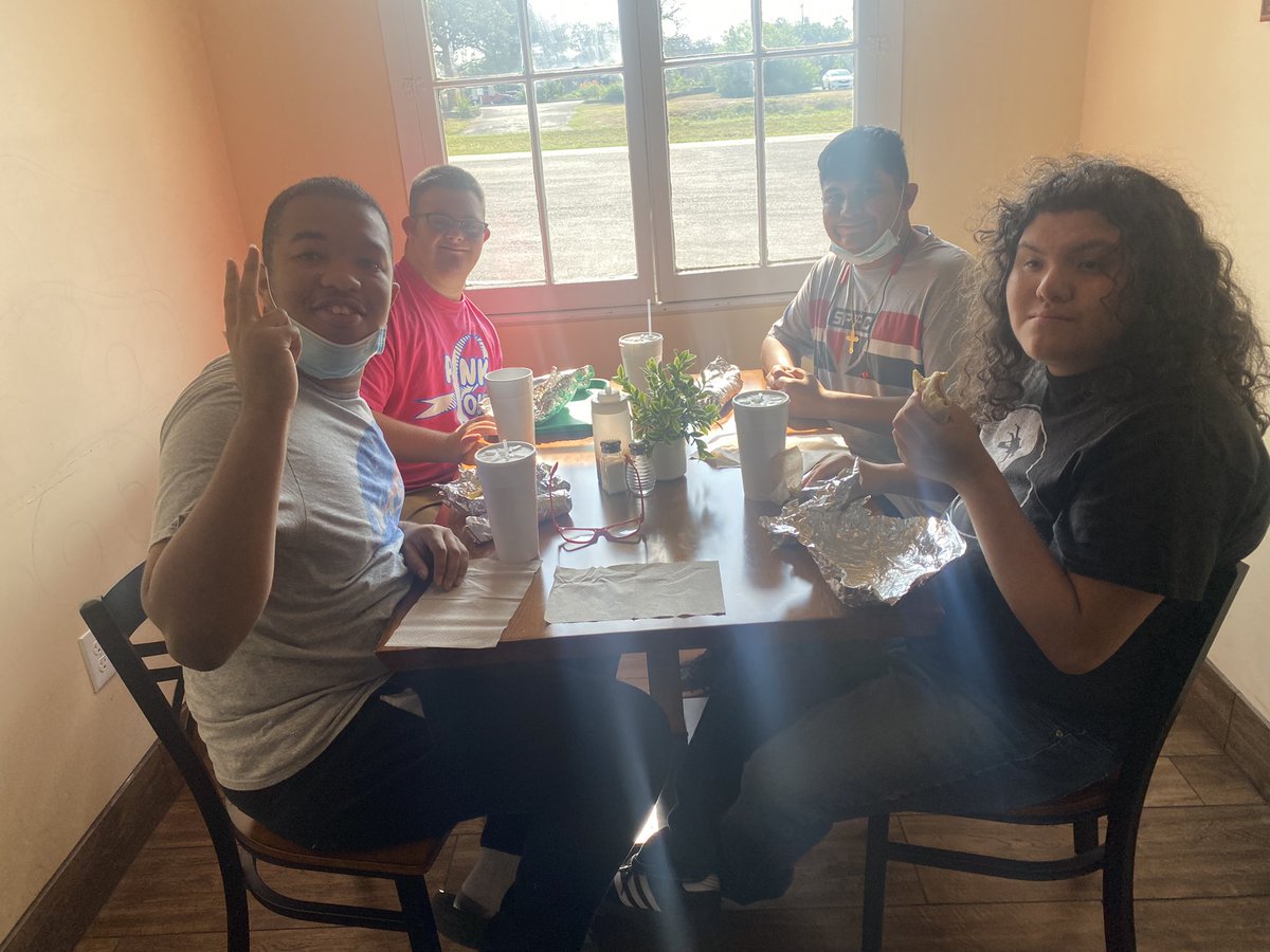 PantherH107's tweet photo. So proud of our VIP students. They ordered their own food, paid and picked their own table to have their breakfast. #OCProud #OCVIP #OCPanthers #OCSeniors #Classof2022 https://t.co/KhPeFfya4k