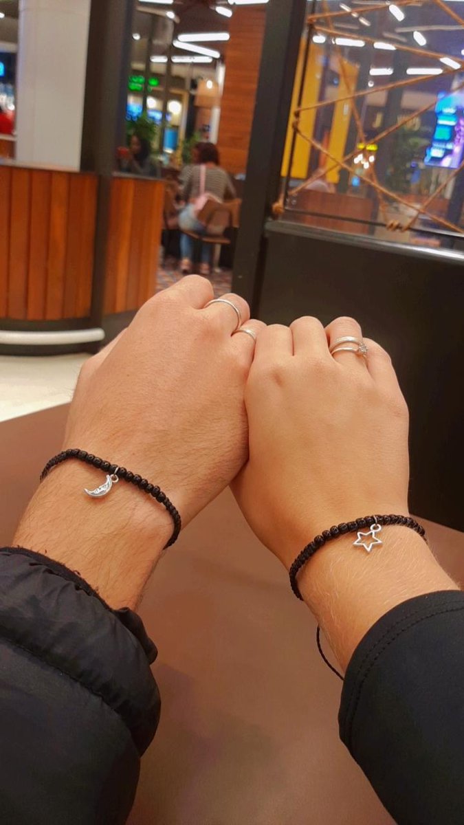 aly_ndaa's tweet photo. Não sabe o que dar de presente no dia dos namorados? Aqui temos várias opções @hey.art.sisters(insta)
Lua e estrela R$15,00
Olho grego R$15,00
#diadosnamorados #presente #namorados https://t.co/le2LGntvzC