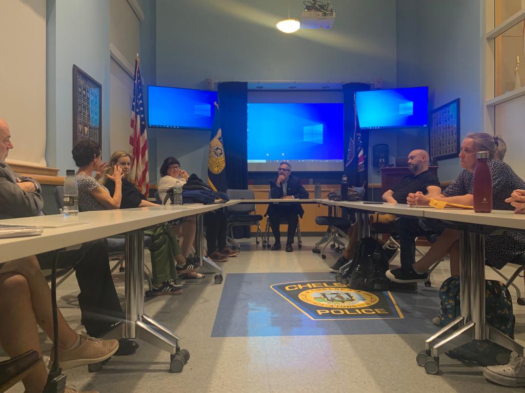 LocalLeadership's tweet photo. Such a privilege for us to be able to spend time at the beautiful @gardnermuseum with Poet Laureate of Boston @PorshaOlayiwola as well as with the incredible men &amp; women of @CityofChelseaPD who shared their learning with us. Thank you. 🙏 https://t.co/oRCLqFwxq7