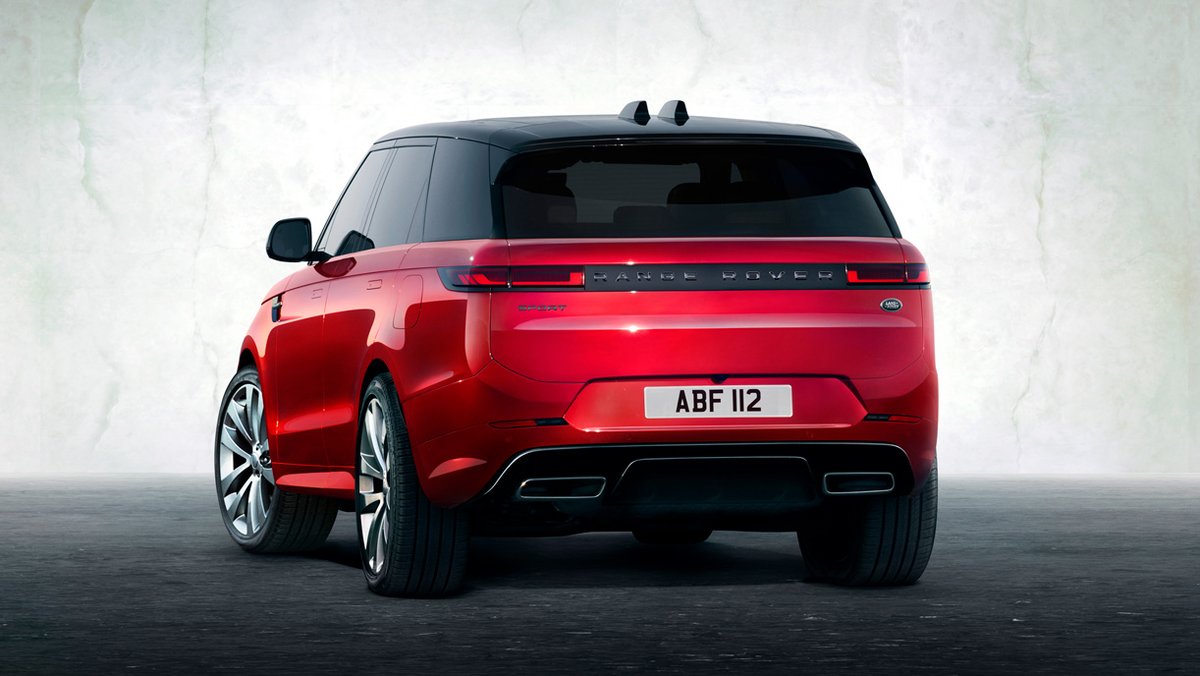 pitstopweekly's tweet photo. The sexiest #RangeRover ever? 
#NewRangeRoverSport bookins started in India: https://t.co/xPmtNZBPUc https://t.co/cfHGbbgrRx