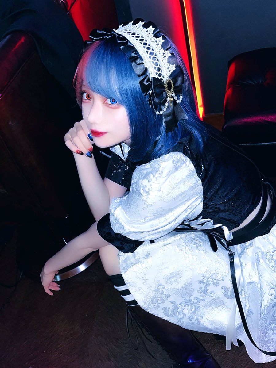 AiskYouRe's tweet image. ばんわ！6月前半！！！リクエスト中心のシフト組みたいから来たい日教えてくださぁい！(なるはやで)
ただ出勤できる時間帯がｶﾅｰﾘ限られてるので来たいと思ってる人はDM来てくれたら候補日お伝えします！
お誕生日会は6月後半にする予定🦋