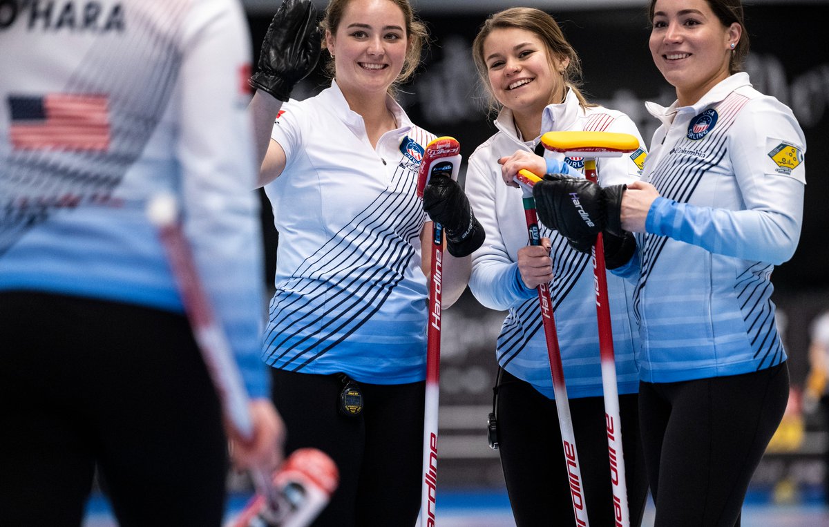 usacurl's tweet photo. A 6⃣-game win streak moves the U.S. Women to the top of the standings at the World Junior Curling Championships 2022! 🇺🇸

READ: https://t.co/zQixWkclGY

(📷: WCF / Cheyenne Boone)

#usacurling | #WJCC2022 https://t.co/MJYHwUgWGt