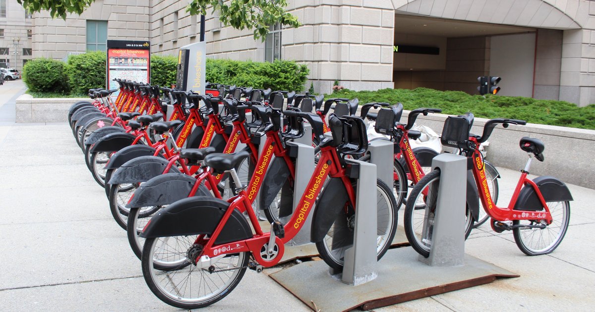 ReaganITCDC's tweet photo. Tomorrow is #BiketoWorkDay! Did you know that #RRBITC has 6 public racks on-site that hold 50+ bikes? We also have a Capital @bikeshare station right off our 14th St. bldg entrance. Register and drop by a pit stop on your way to work for free giveaways: https://t.co/0mt9TzNRbJ https://t.co/Eo7LSXMtNk