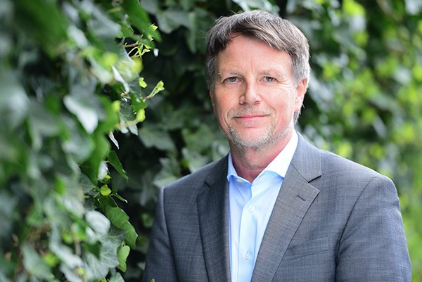 StadtundGruen's tweet photo. Rüdiger Dittmar, Leiter des Amts für #Stadtgrün und Gewässer in Leipzig, wurde am 19. Mai auf der Jahrestagung der Gartenamtsleiter in Kiel zum neuen Präsidenten gewählt. Der 53-Jährige ist seit 2015 als Vizepräsident im Präsidium der #GALK tätig. https://t.co/tZ5zPttcYY