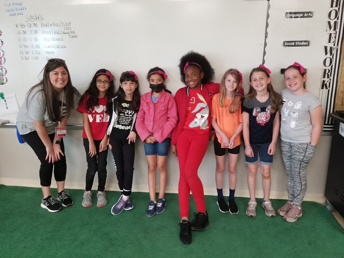 Brittany Stang tweet media