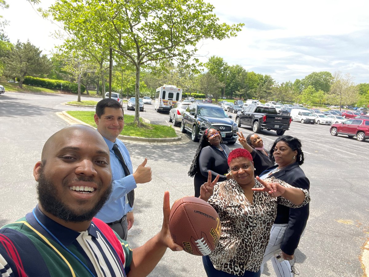 #ThankYouThursday-Thankful for ACDS employees encouraging one another to get up and away from our desks at lunchtime. Our walking club is good for our mental and physical health and a great opportunity to socialize.