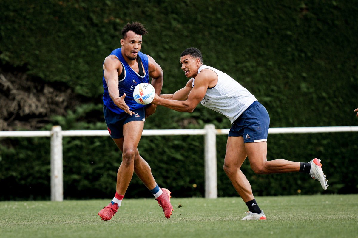 FranceRugby's tweet photo. ✅ #TeamRuns, terminés pour nos équipes de #France7 !
Rendez-vous demain à Ernest Wallon et sur les antennes de Rugby+/Canal+Décalé pour le grand début du @france7s ! 🔥🇫🇷
#FranceSevens #ItsGameTime https://t.co/L1vkoHAxAX