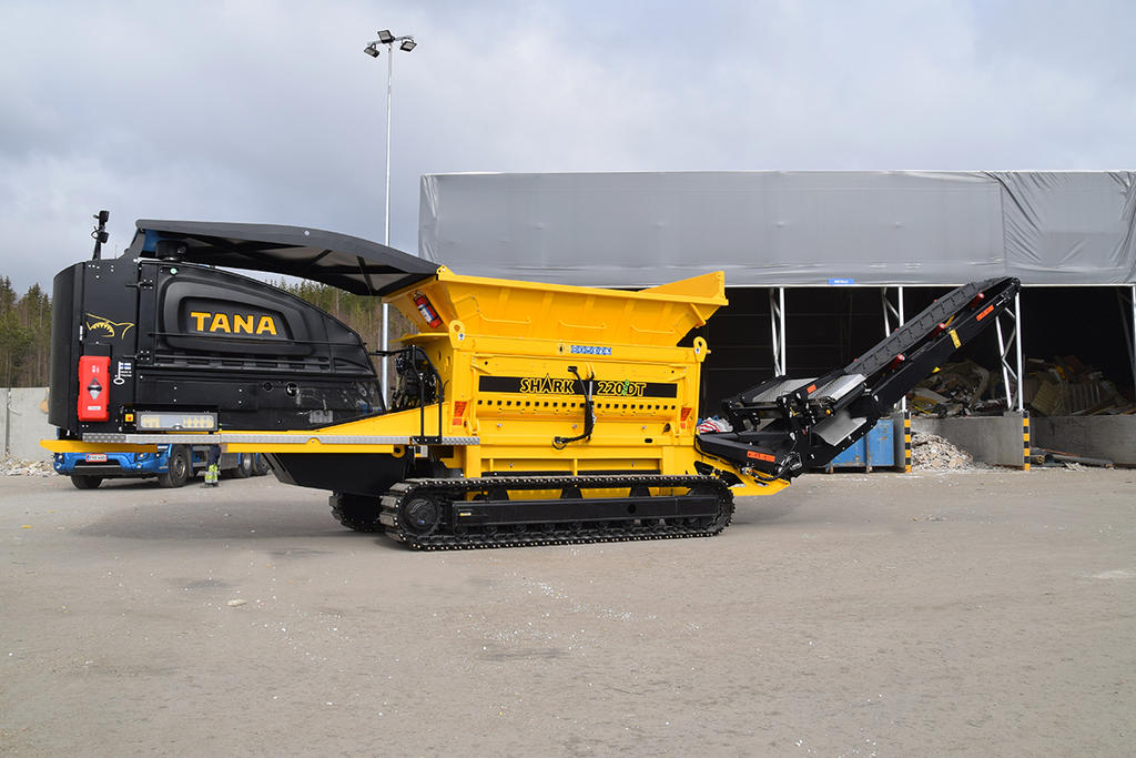 Hub4com's tweet photo. NEWS ALERT 🚨

TANA unveils new shredder and disc screen – Cost-effective machine chain for recycling waste
https://t.co/nPgWJWO74d

#RECYCLE #recycling #recyclingnews #shredder #discscreen #recyclingwaste @TanaLtd https://t.co/EIr9ScGIxJ