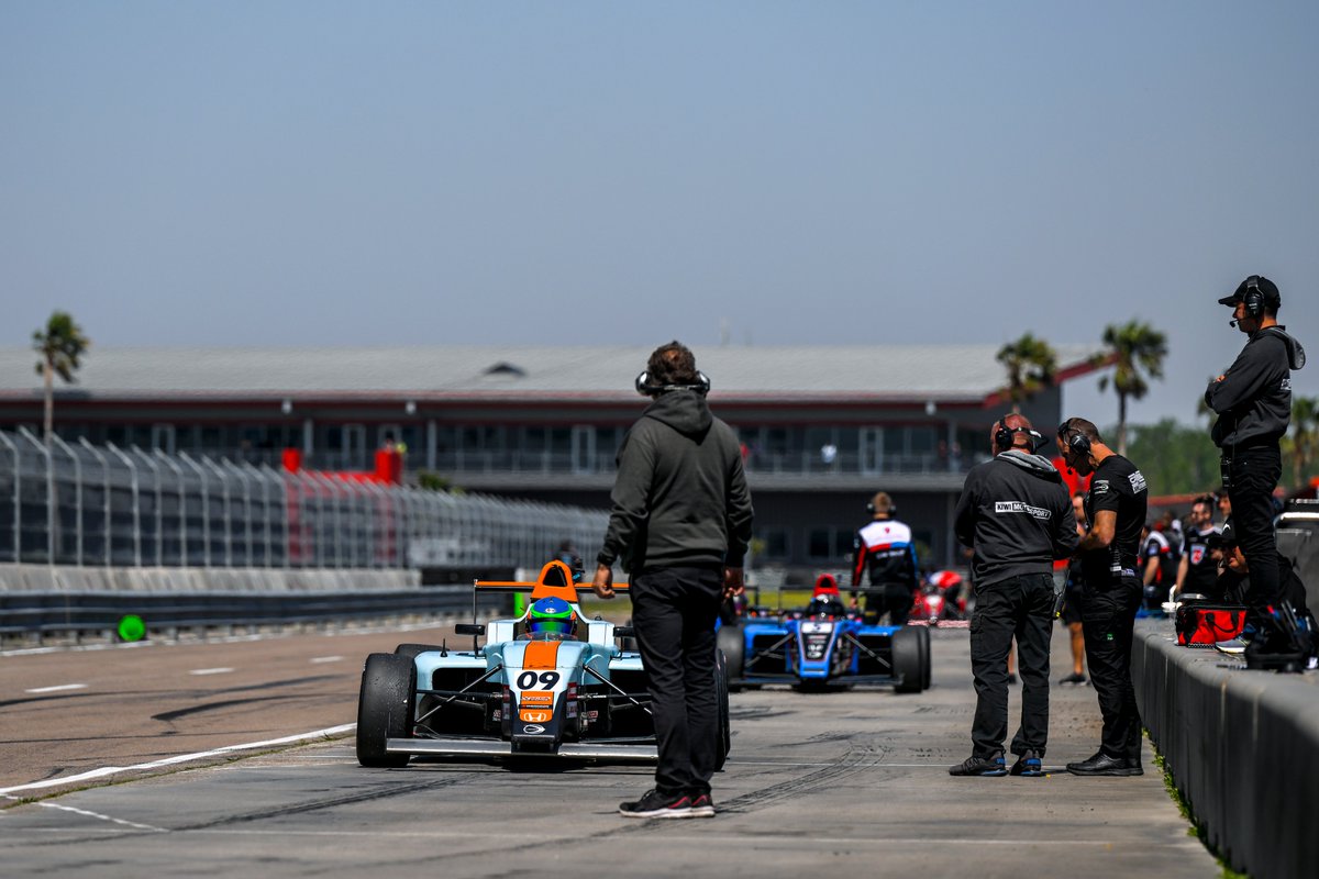 LigierAutomotiv's tweet photo. This weekend, Ligier JS F3s and Ligier JS F4s are rollinโ to @roadamerica ๐บ๐ธ for the second round of @FRAmericas and @F4Championship. Whoโs going to watch the races?
Check out our Instagram for the timetables!
#ligierautomotive #ligierjsf3 #ligierjsf4
๐ธ @gavinbakerphoto https://t.co/DO9OHUpMo9