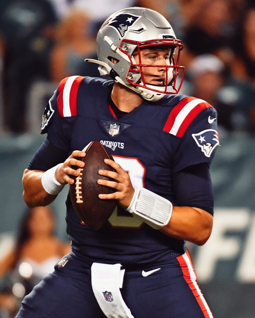 PFF_Patriots's tweet photo. Rookie QBs with the most completions on 20+ yard throws last season

1️⃣ Mac Jones: 24
2️⃣ Davis Mills: 20
3️⃣ Trevor Lawrence: 19 https://t.co/YYKH5lKLGm