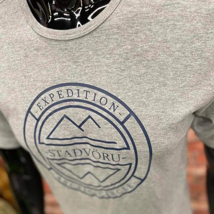 The sun is shining and we still have plenty of STADVÖRU Tee’s available at just £9.99!!! Hit the link now and order today. Sizes are limited so don’t hang about.

stadvoru.co.uk/t-shirts