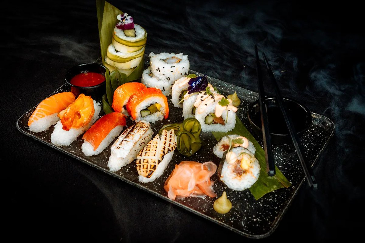 chef_exose's tweet photo. It's Thursday ๐๐พ
You know what that means ๐ฃ
Bottomless sushi available today from 5pm at @blvdmcr โญ
After today Bottomless Sushi will be unavailable for the next 2 weeks and will return on the 9th of June ๐
#ExoseFood #sushi #Bottomlesssushi #BLVDManchester https://t.co/zH5Rbd0LVV