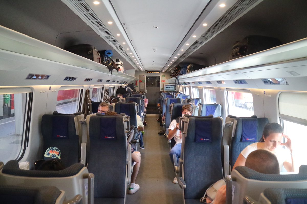 sbamueller's tweet photo. Jetzt #EC98 oder wie es die Bahn sagt #ECE98 von München nach Zürich. #bahnzeit #sbb #astoro #br510 https://t.co/LoK0r3llX9