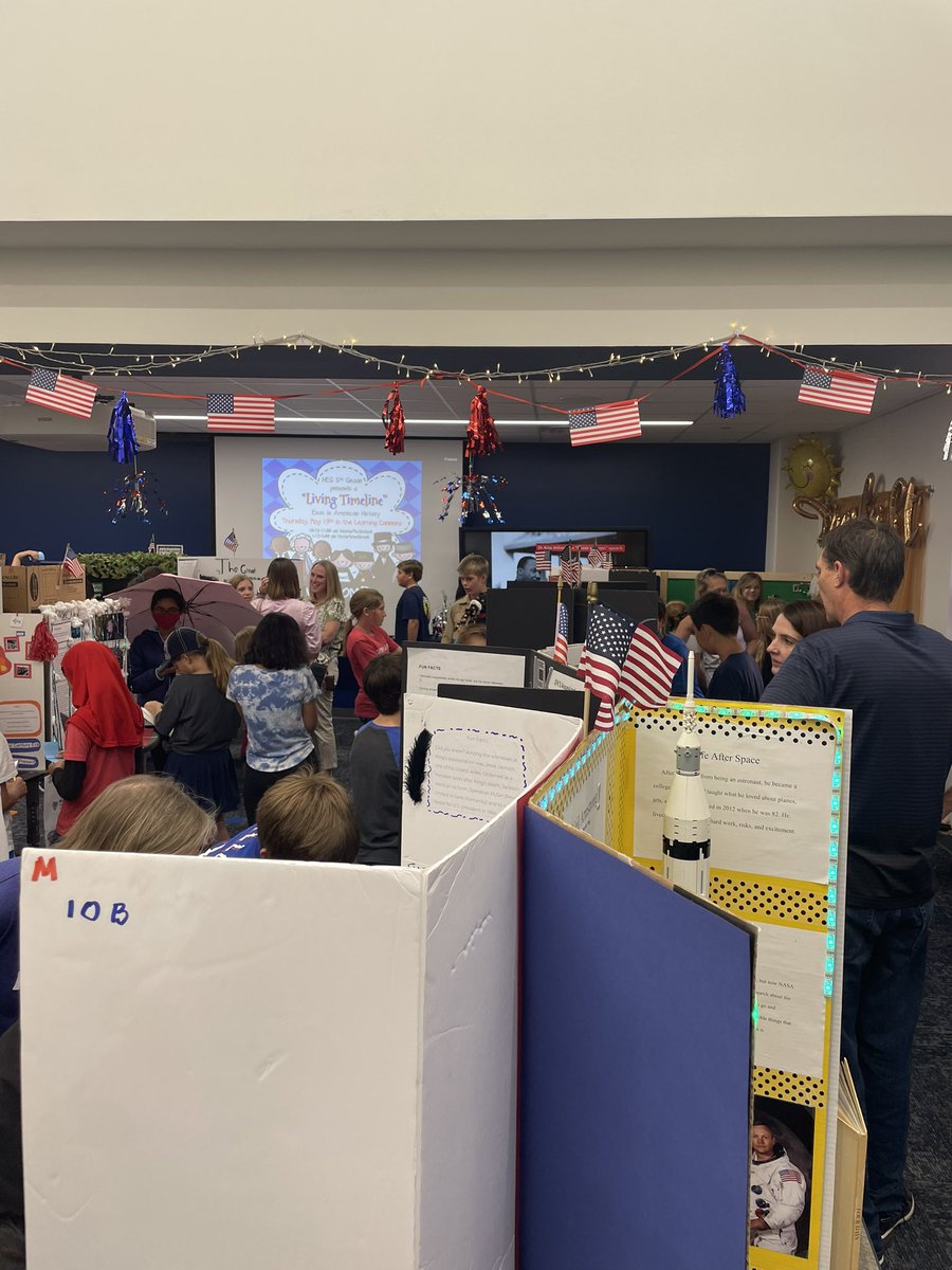 StacyKuhlmannLL's tweet photo. 5th Era Projects!! Lots of excitement and great work from our students!! #hes https://t.co/Zf8smRirqx