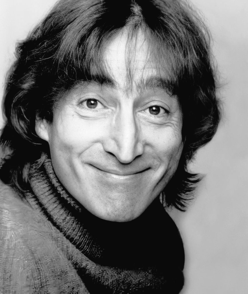 thenowherefans's tweet photo. John Lennon in November, 2, 1980.  His first official photoshoot after 5 years in hiatus from his artist life. 

Pictures taken by 📷 Jack Mitchell. https://t.co/1OQnuycRAZ