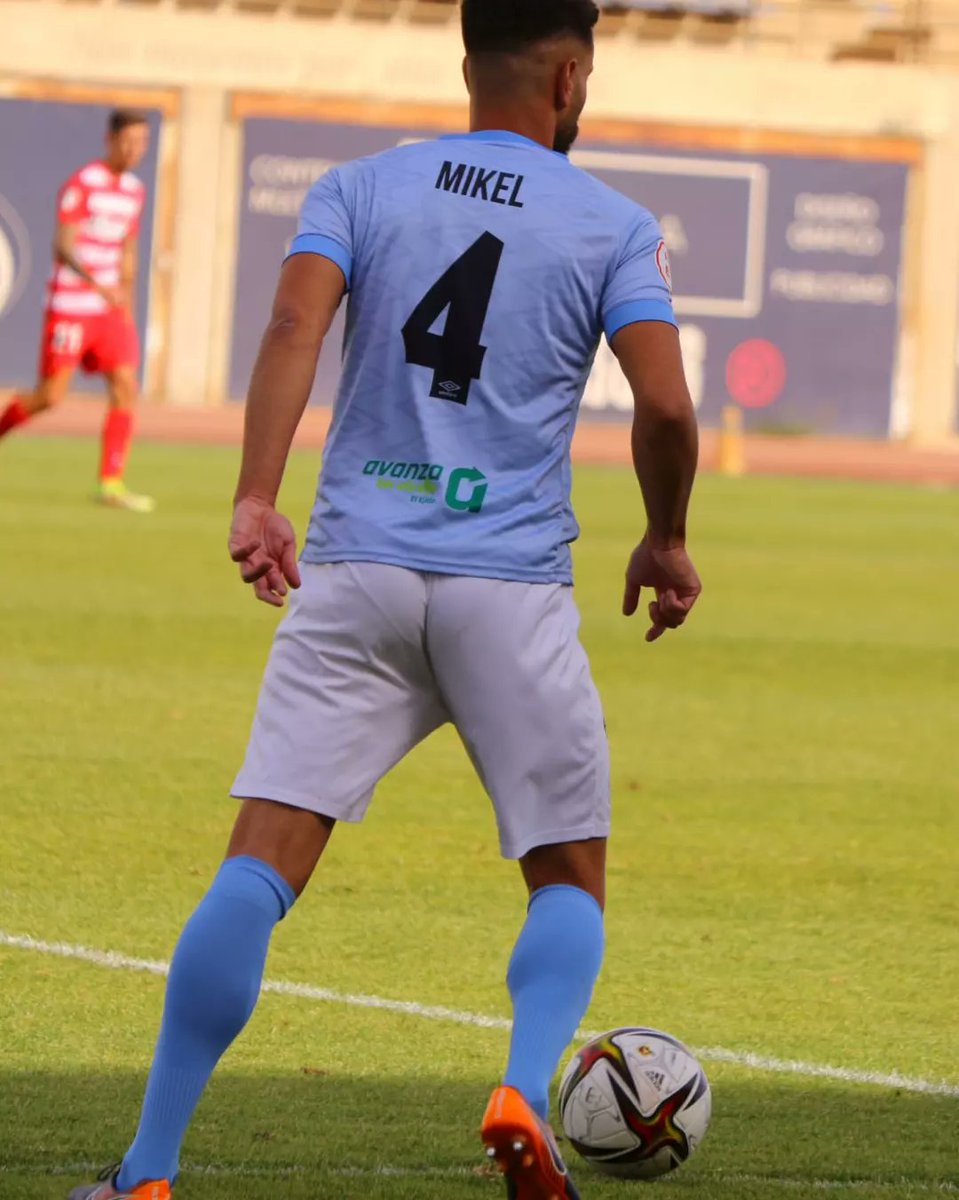 mikel1fer's tweet photo. Se acabó, no ha sido la temporada que esperábamos pero se consiguió la permanencia
Orgulloso y agradecido de vestir esta camiseta @Poli_ElEjido 
Dar las gracias a la afición a la ciudad y a todos los amigos que dejó allí, espero veros pronto. #muchopoli https://t.co/h899grTsZs