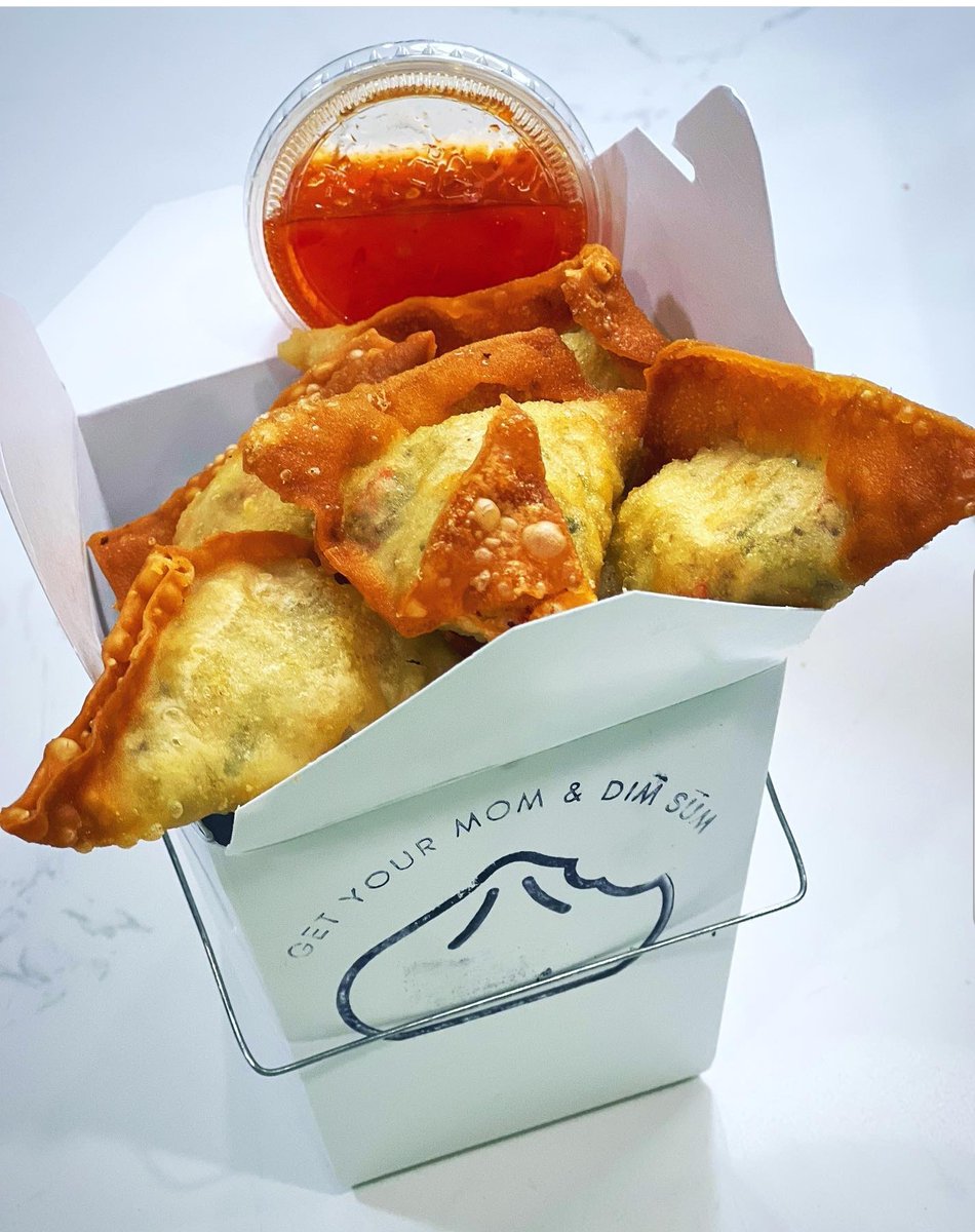 Andrew Lu started his popup, Get Your Mom and Dim Sum, because he wanted to see some change in the New Orleans Chinese-food scene. Learn more about Andrew and his menu in my latest for @uptownmessenger!

uptownmessenger.com/2022/05/get-yo…