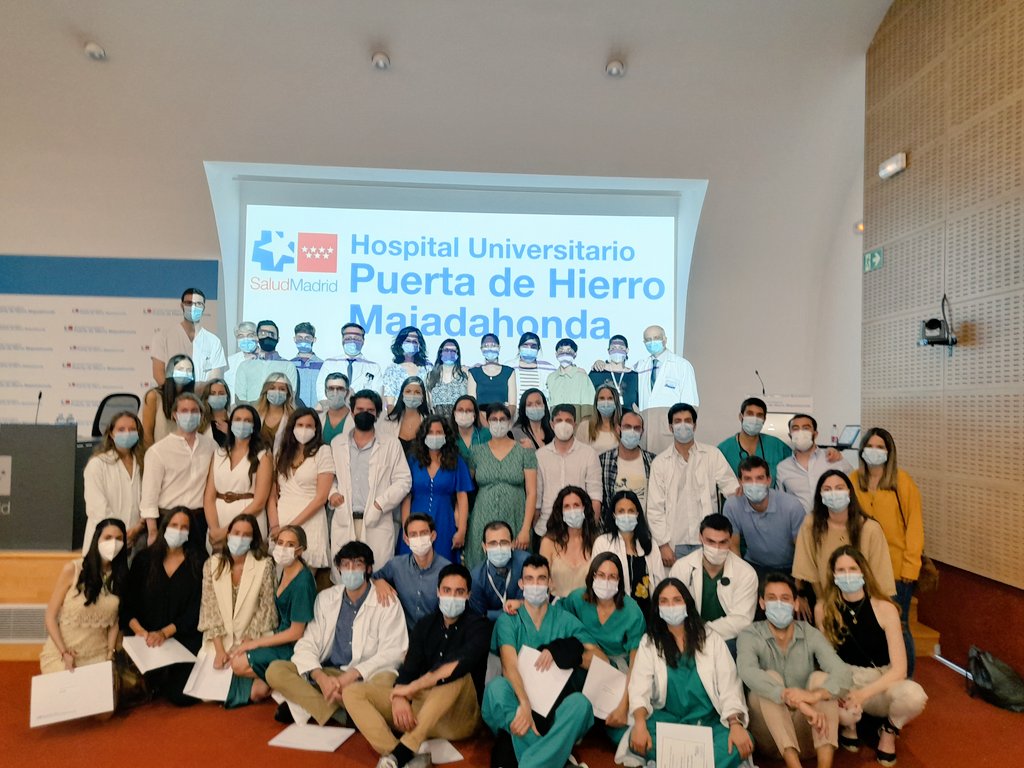 Enhorabuena a todos los residentes del #HospitalPuertadeHierro que hoy dicen adiós a unos años de formación que no olvidarán jamás. Gracias por vuestro trabajo, dejáis una gran huella. Os echaremos de menos, Puerta de Hierro será siempre vuestra casa. #SomosPuertadeHierro
