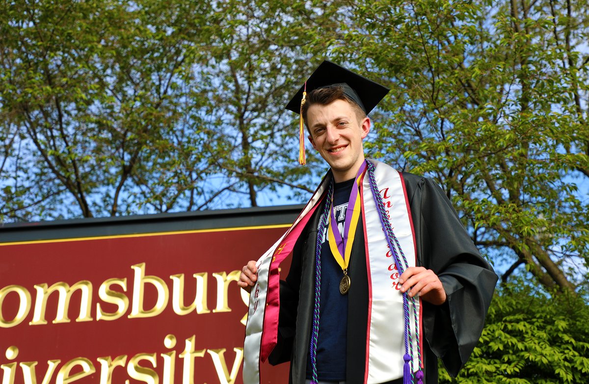BloomsburgU's tweet image. “Teaching is a work of the heart, and all of BU’s professors teach you how to be the best social-emotional educators you can be. Without Bloomsburg, I would not be the teacher I am today.” 🎉🎓🐾 #BUClass2022 #HuskyNation #MidLevelEducation #SocialStudies #Husky4Life #BloomOnward