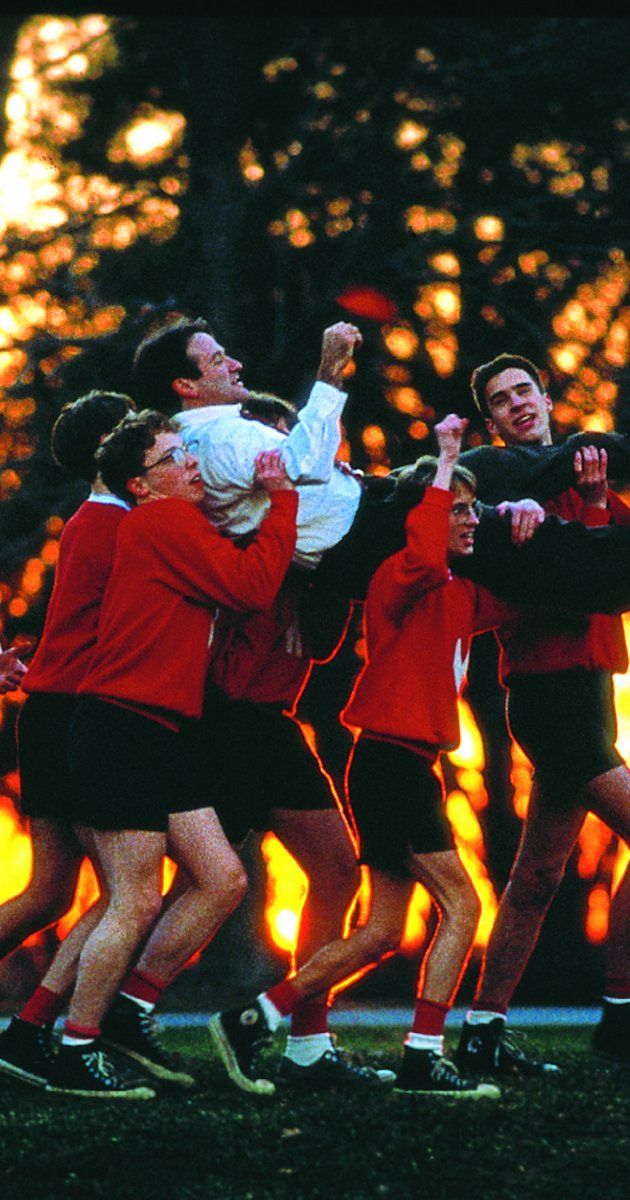 catherineWhit09's tweet photo. Robin Williams in Dead Poet Society, how could anyone not love this film. 💙 https://t.co/gBcTO4FNKS
